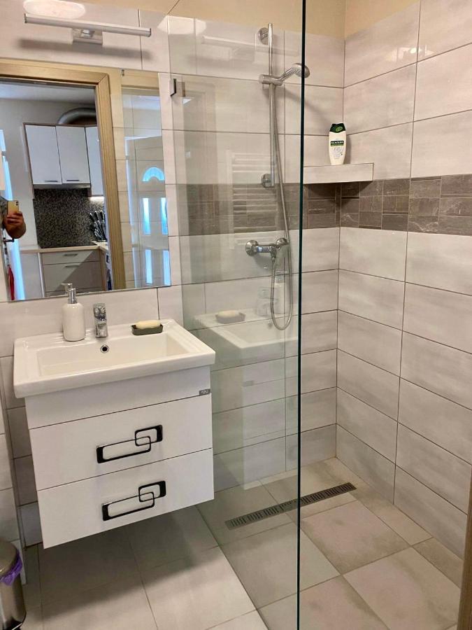 Апартаменти Hajnal Apartman Сегед Екстер'єр фото
