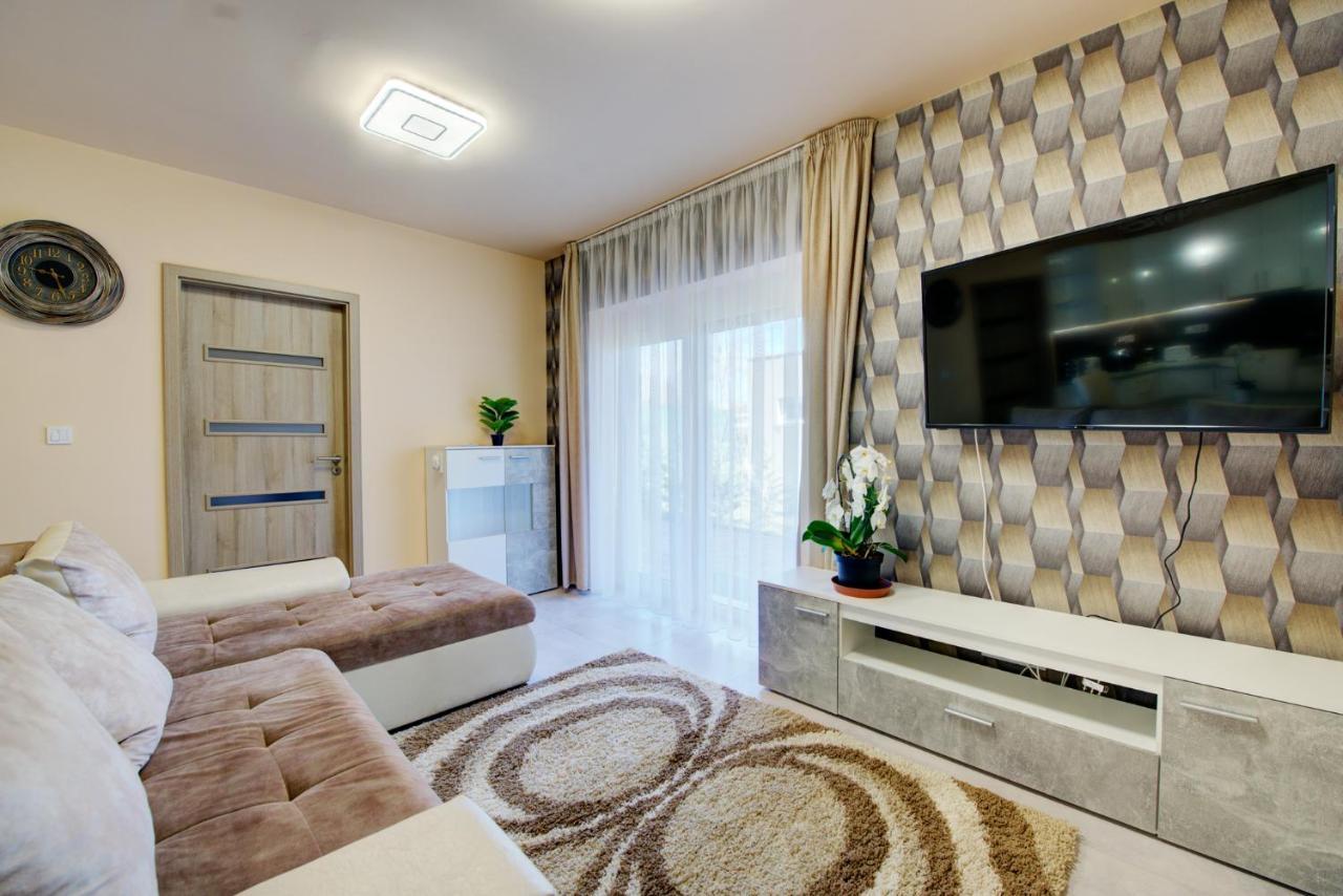 Апартаменти Hajnal Apartman Сегед Екстер'єр фото