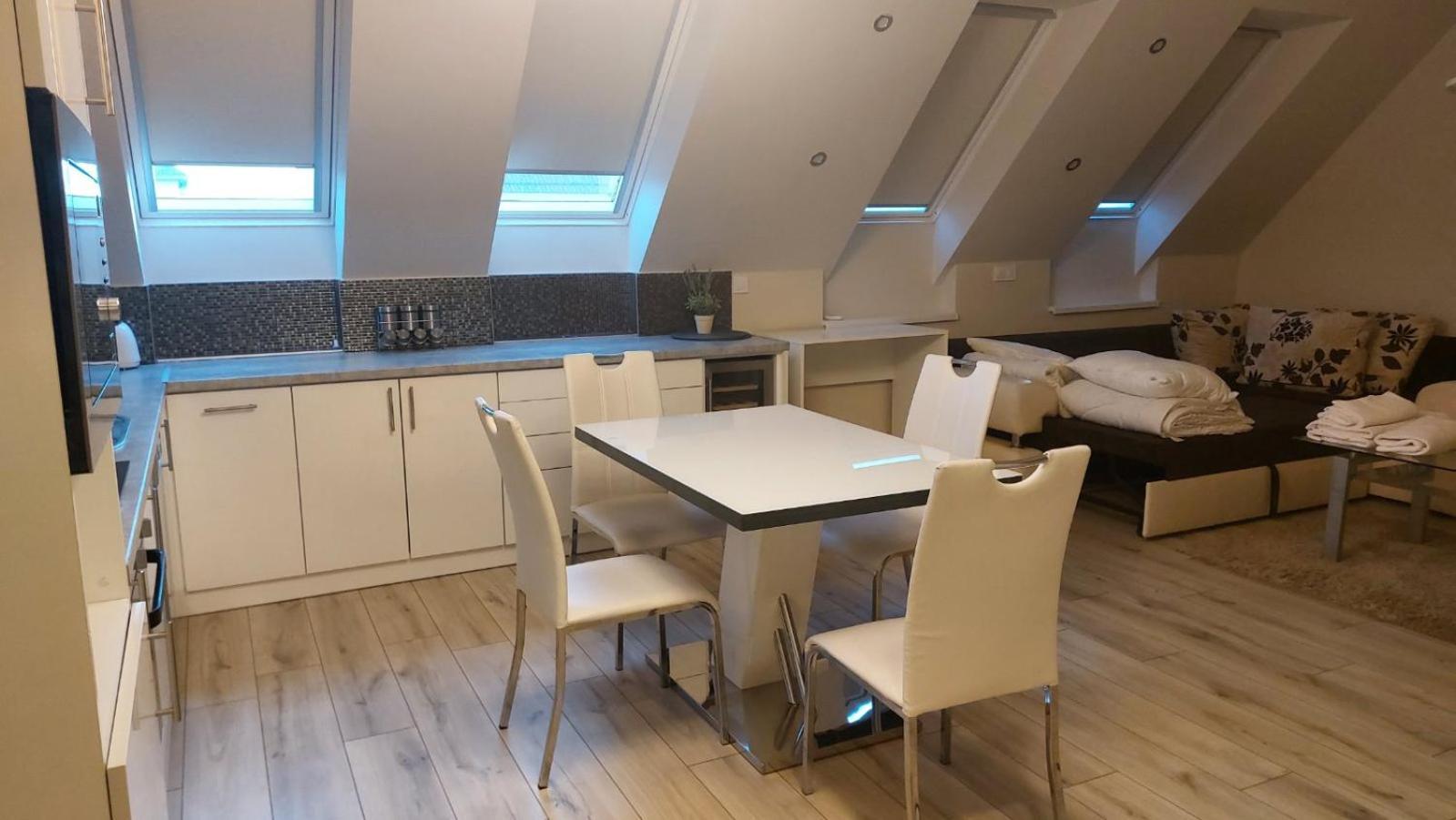 Апартаменти Hajnal Apartman Сегед Екстер'єр фото