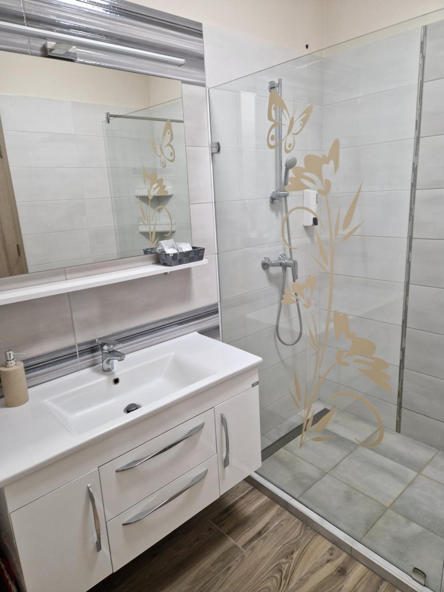 Апартаменти Hajnal Apartman Сегед Номер фото
